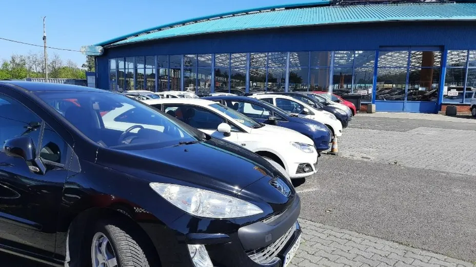 PEUGEOT 308 -