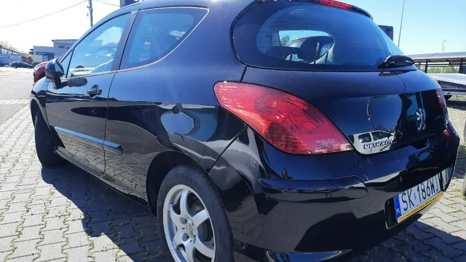 PEUGEOT 308 -