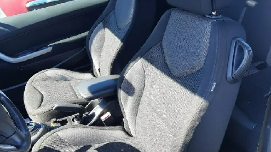 PEUGEOT 308 -
