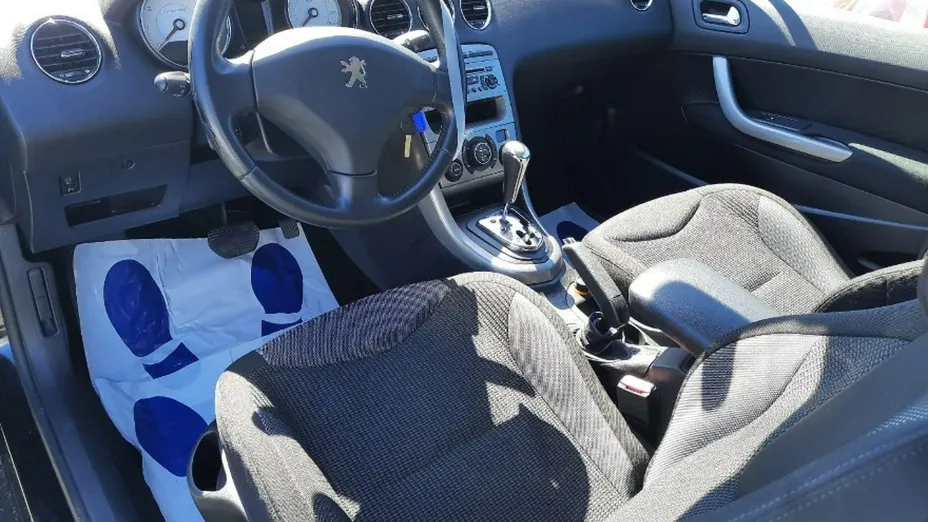 PEUGEOT 308 -