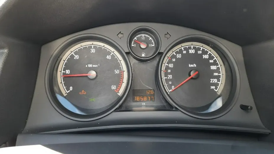 OPEL Astra -