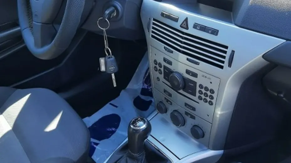 OPEL Astra -