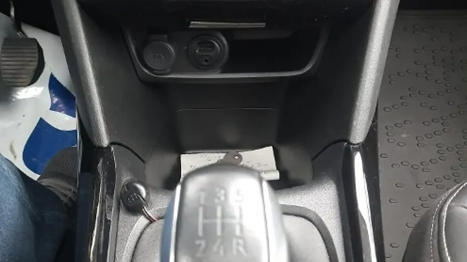 PEUGEOT 2008 -