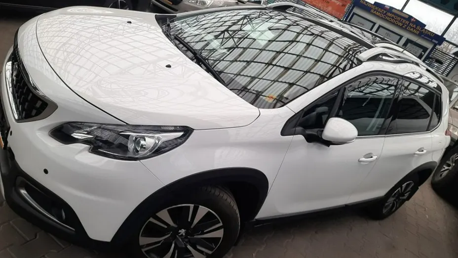 PEUGEOT 2008 -