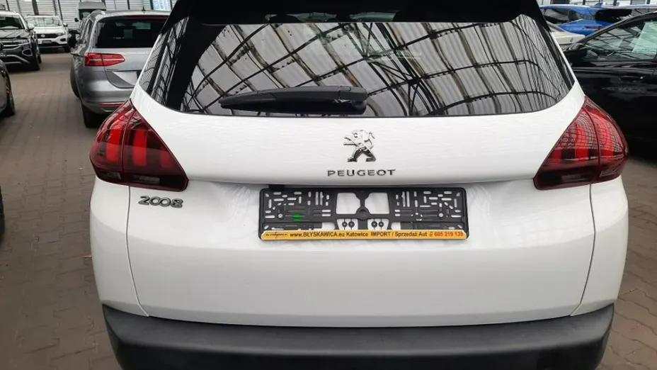 PEUGEOT 2008 -