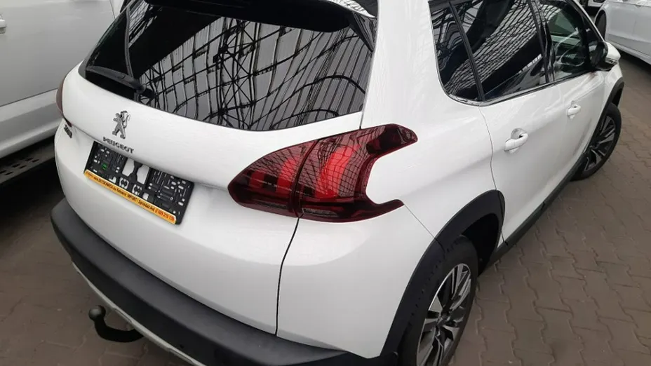 PEUGEOT 2008 -
