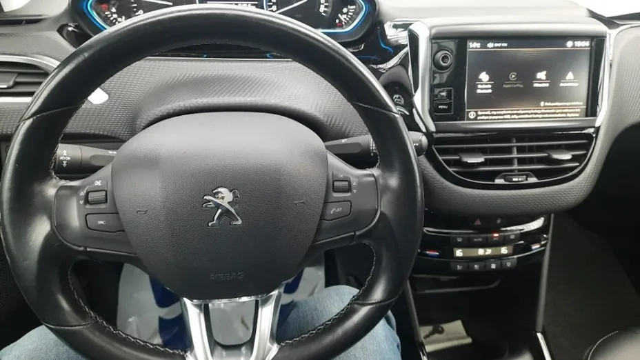 PEUGEOT 2008 -