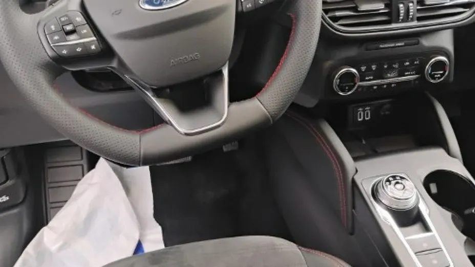 FORD Kuga -