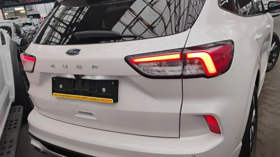 FORD Kuga -