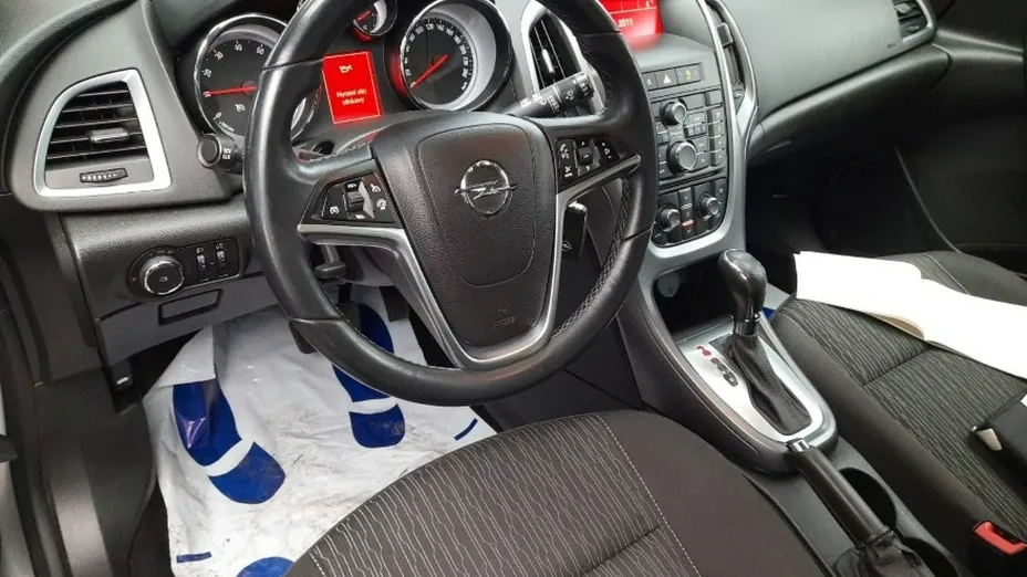 OPEL Astra -