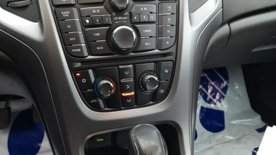 OPEL Astra -