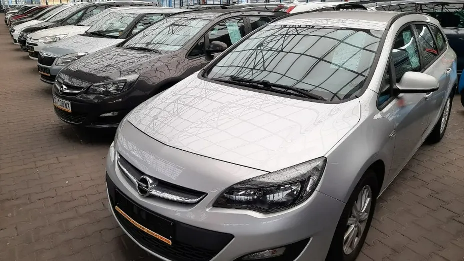 OPEL Astra -