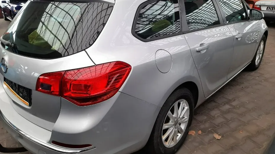 OPEL Astra -