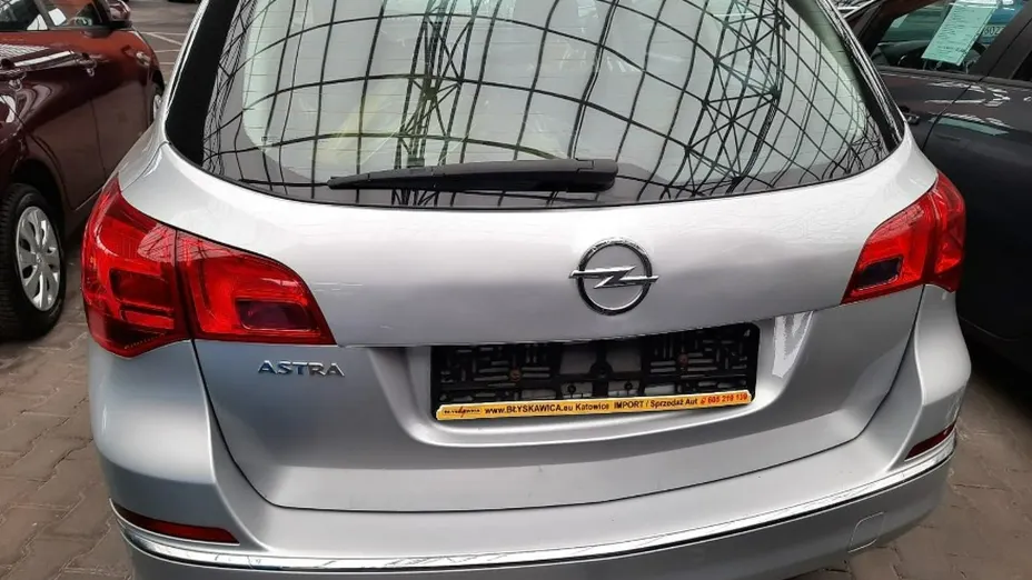 OPEL Astra -
