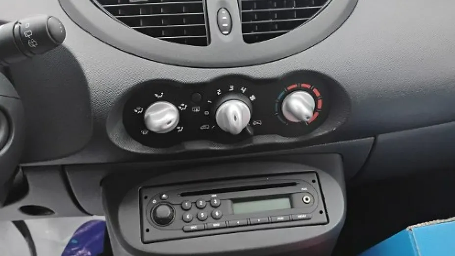 RENAULT Twingo -