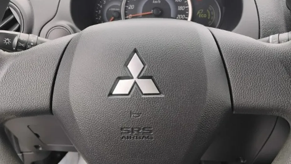 MITSUBISHI Space Star -