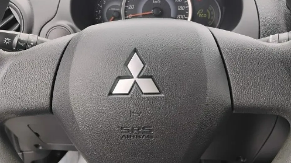 MITSUBISHI Space Star -