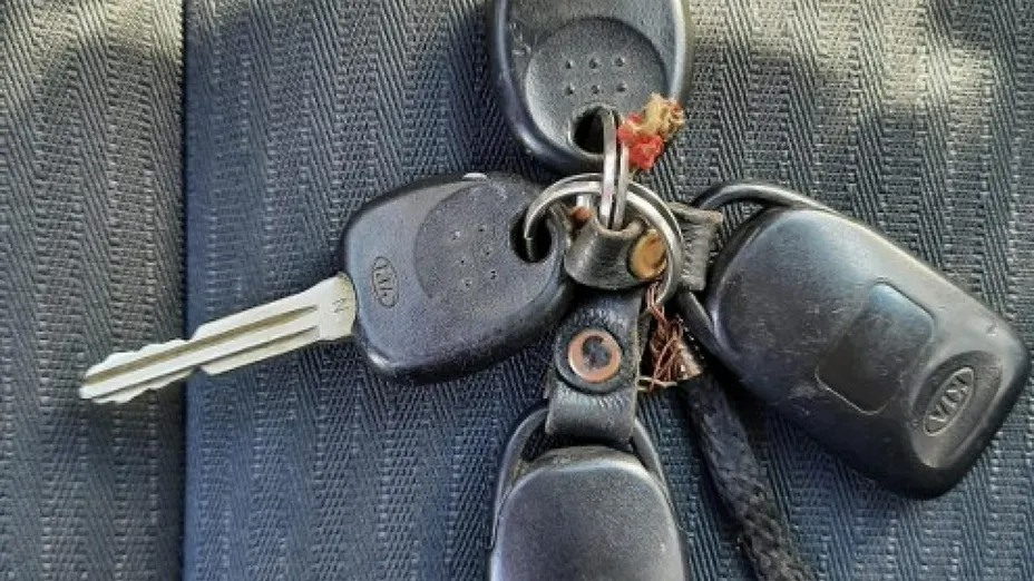 KIA Carens -