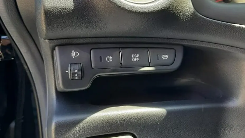 KIA Carens -