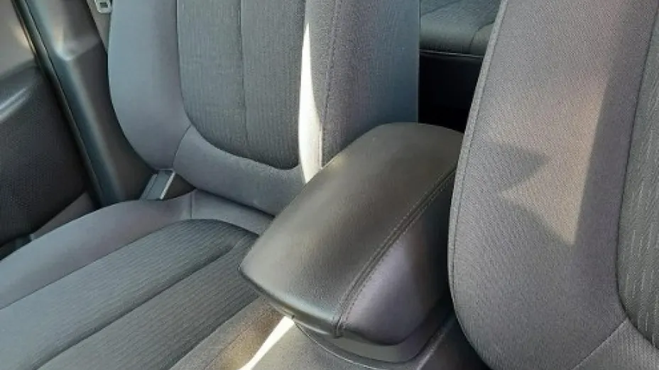KIA Carens -