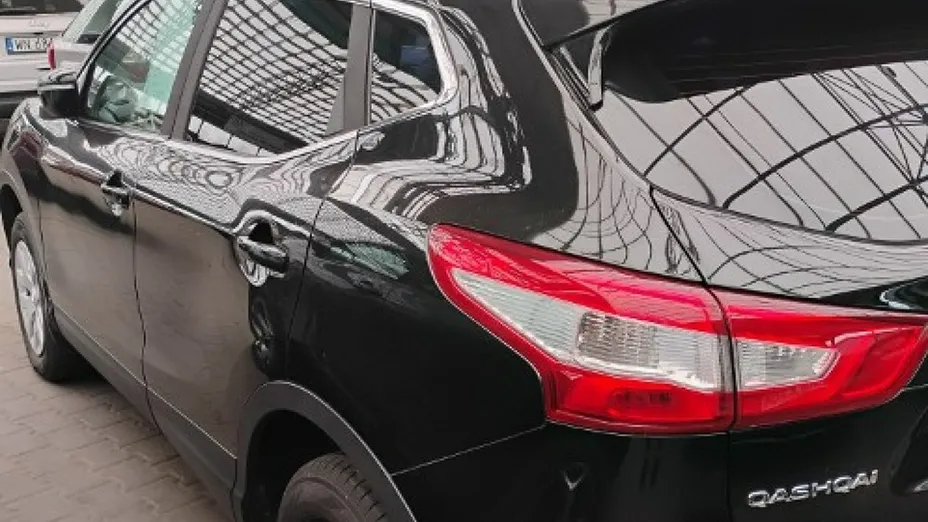 NISSAN Qashqai -