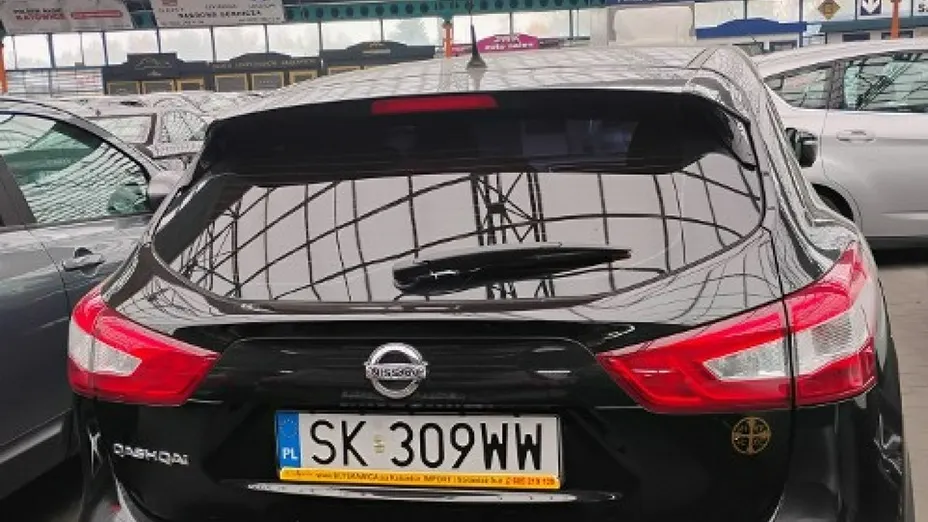 NISSAN Qashqai -