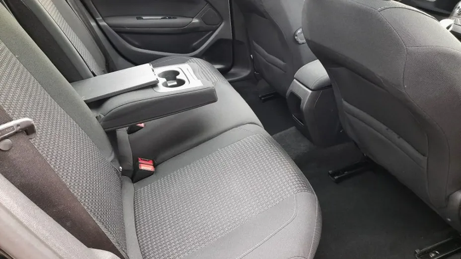 PEUGEOT 308 -
