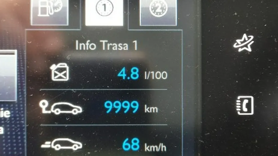 PEUGEOT 308 -