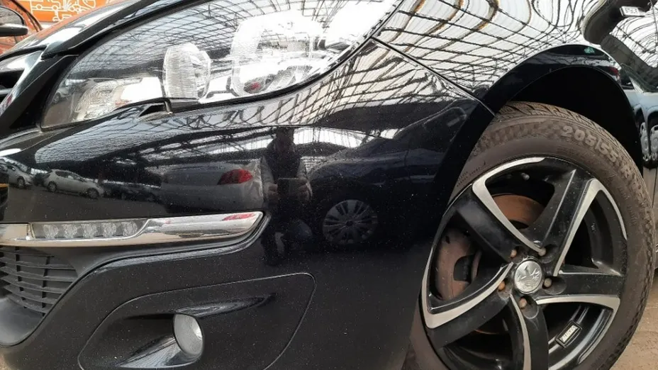 PEUGEOT 308 -