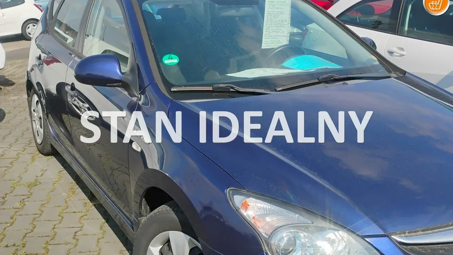 HYUNDAI i30 -