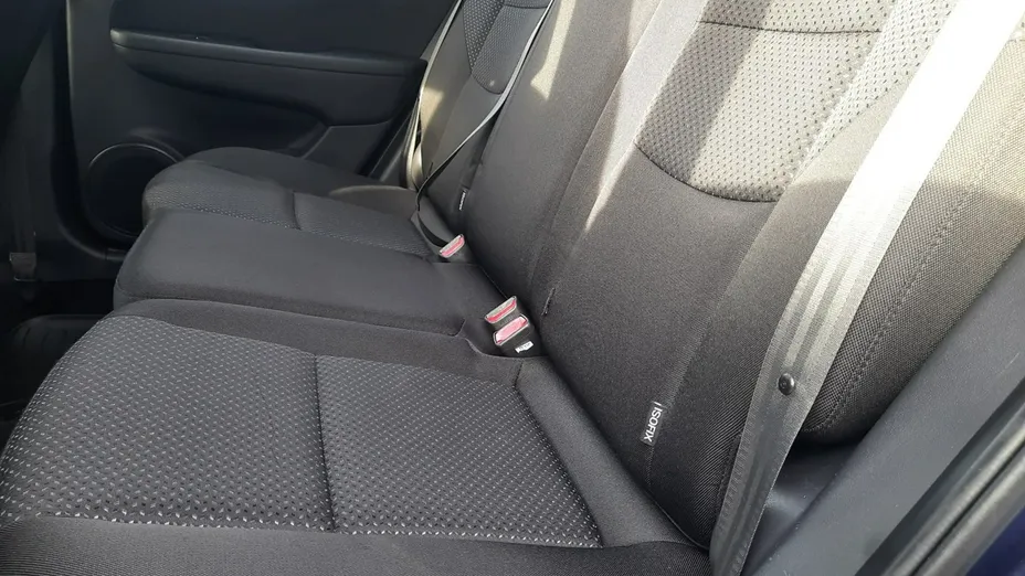 HYUNDAI i30 -
