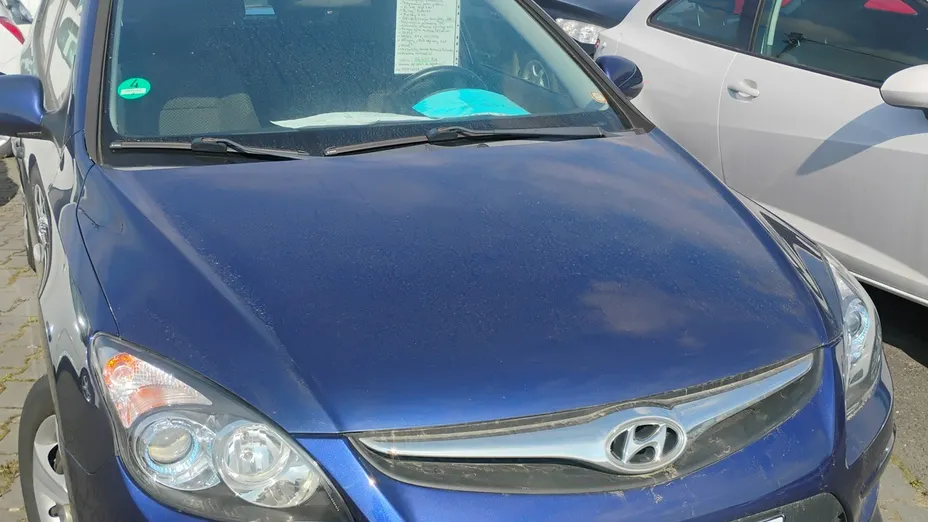 HYUNDAI i30 -