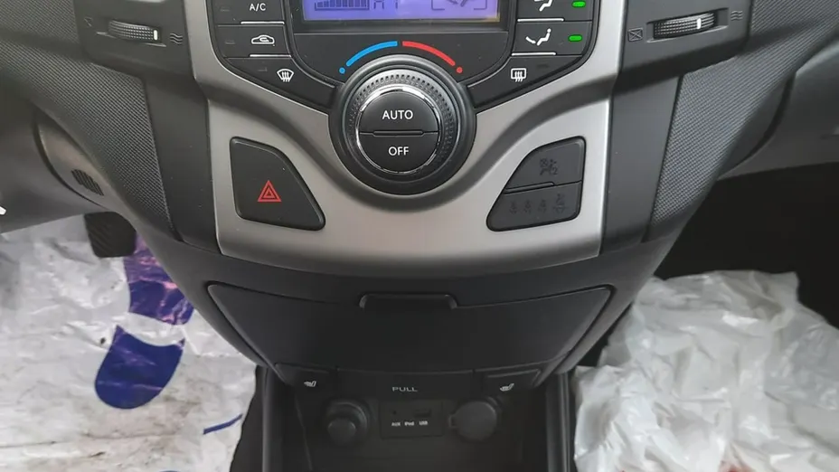 HYUNDAI i30 -