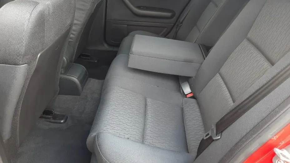 AUDI A4 -