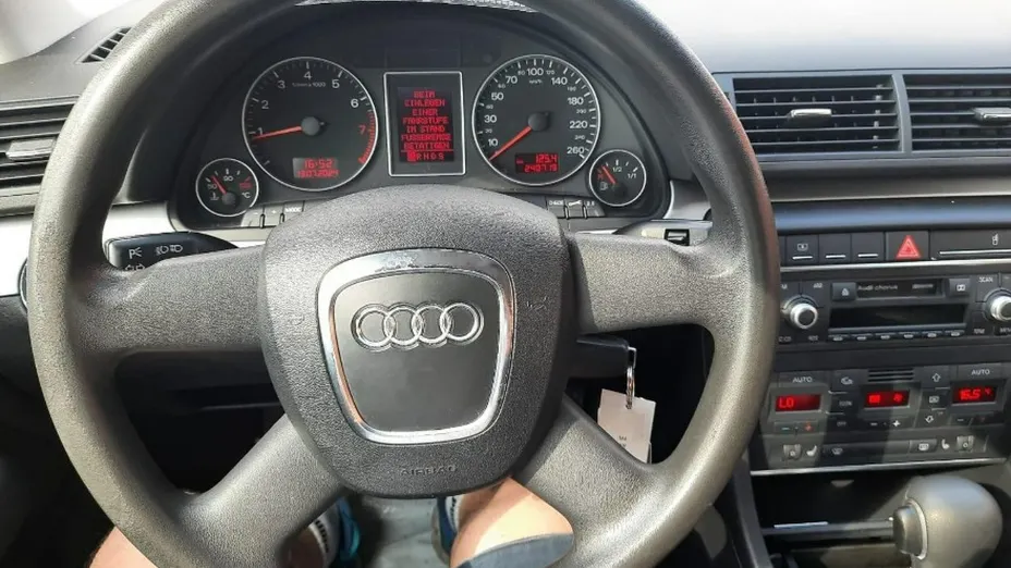 AUDI A4 -
