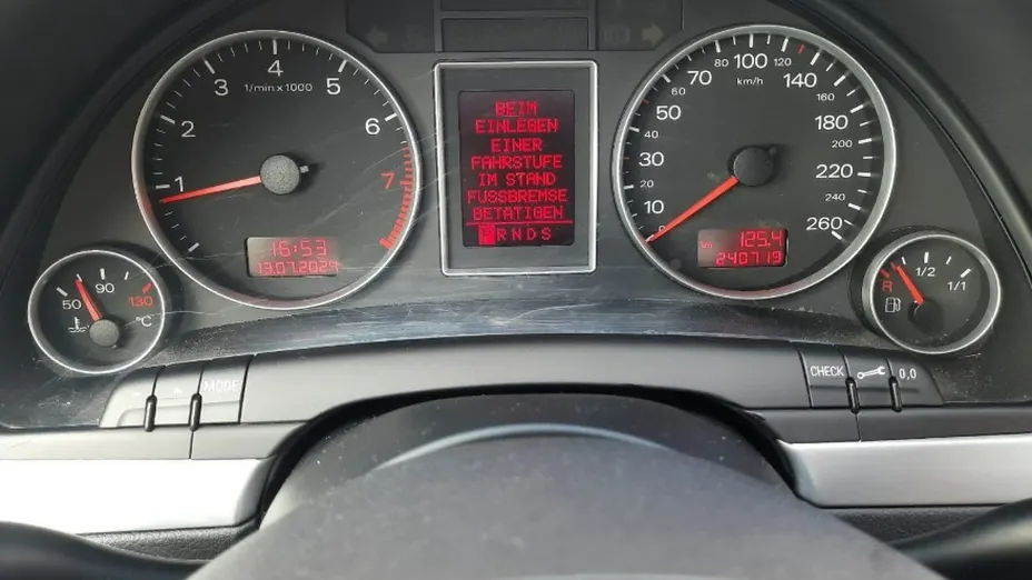 AUDI A4 -