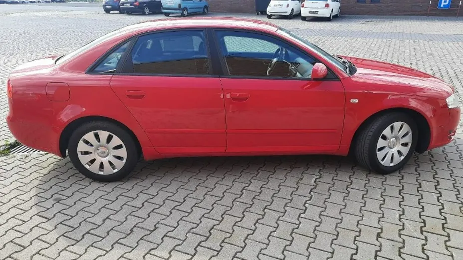 AUDI A4 -