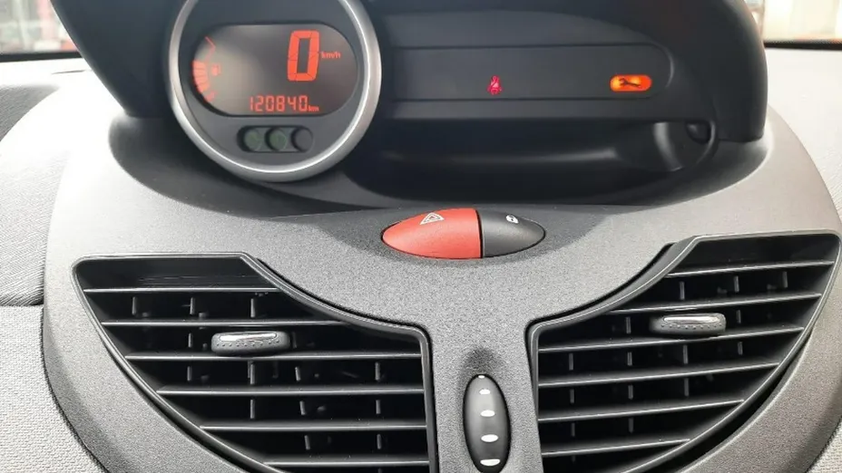 RENAULT Twingo -