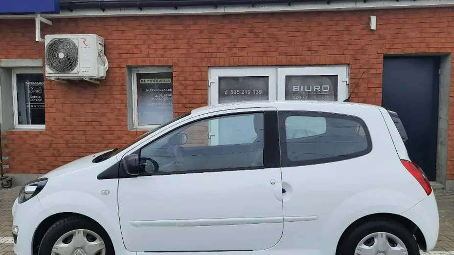 RENAULT Twingo -