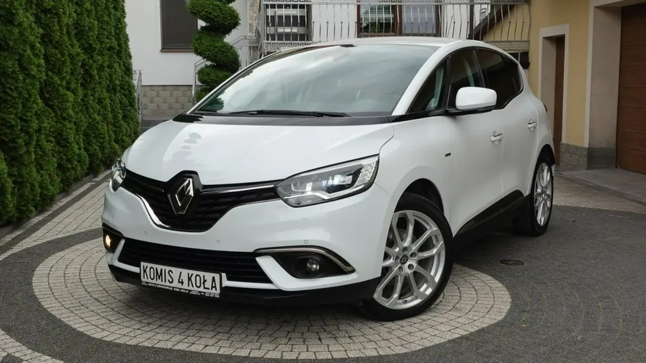 RENAULT Scenic -