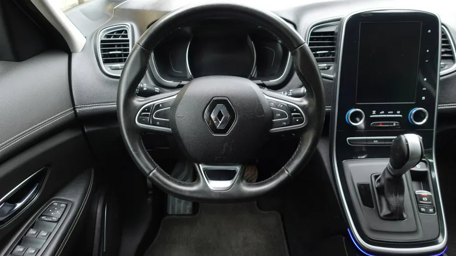 RENAULT Scenic -