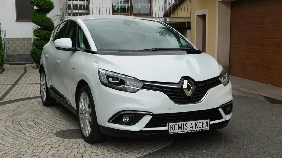 RENAULT Scenic -