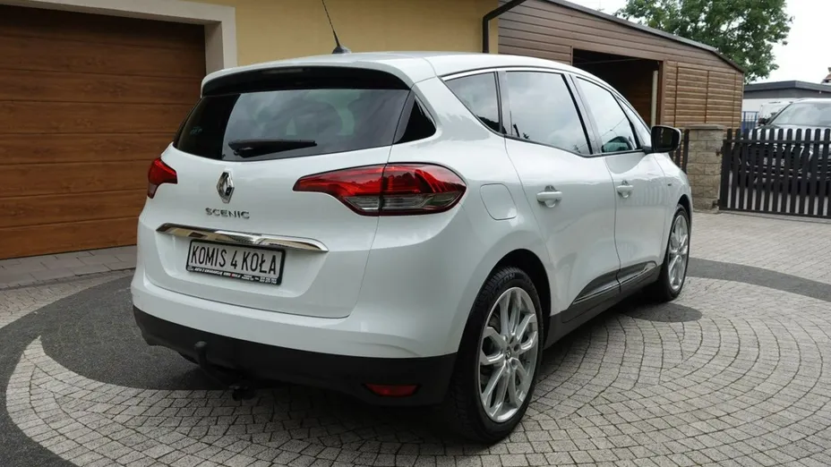 RENAULT Scenic -