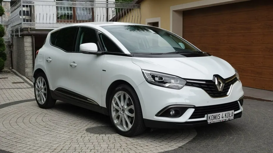 RENAULT Scenic -