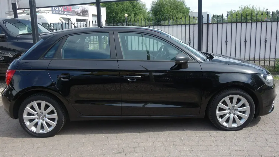AUDI A1 -