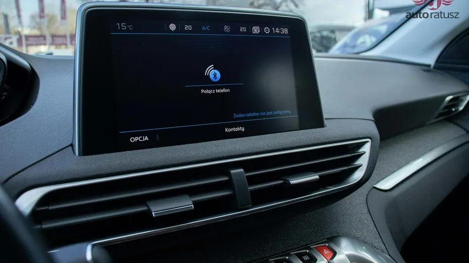 PEUGEOT 3008 -