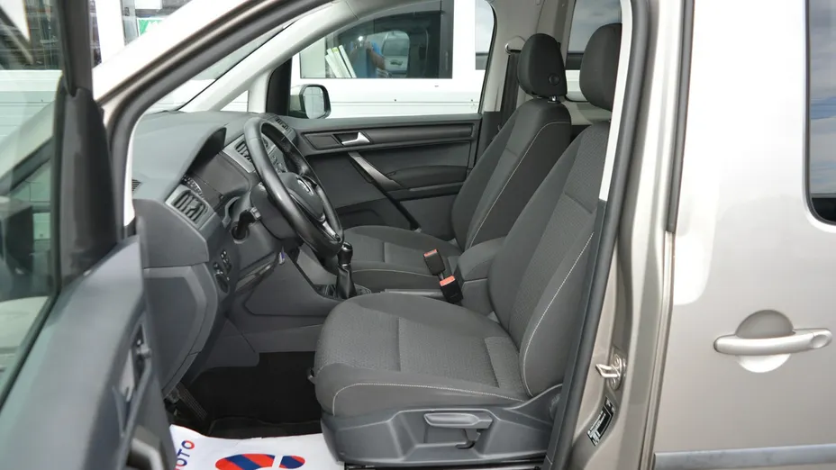 VOLKSWAGEN Caddy -