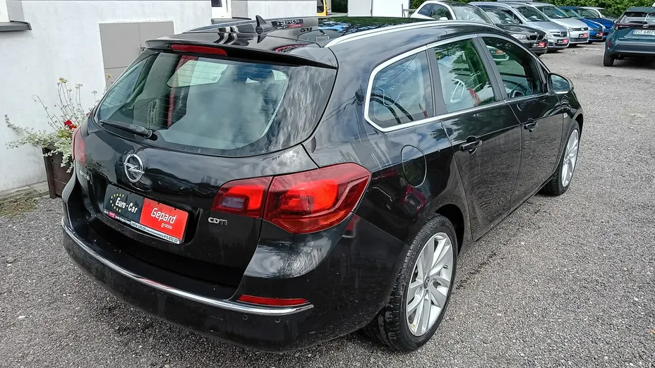 OPEL Astra -