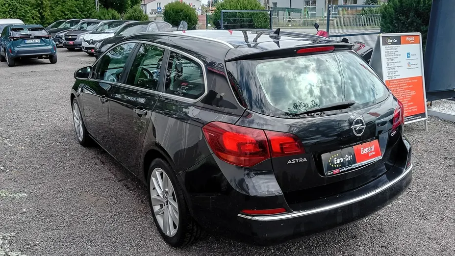 OPEL Astra -