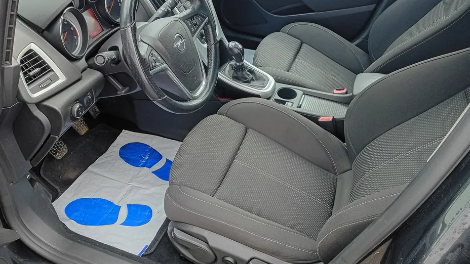 OPEL Astra -